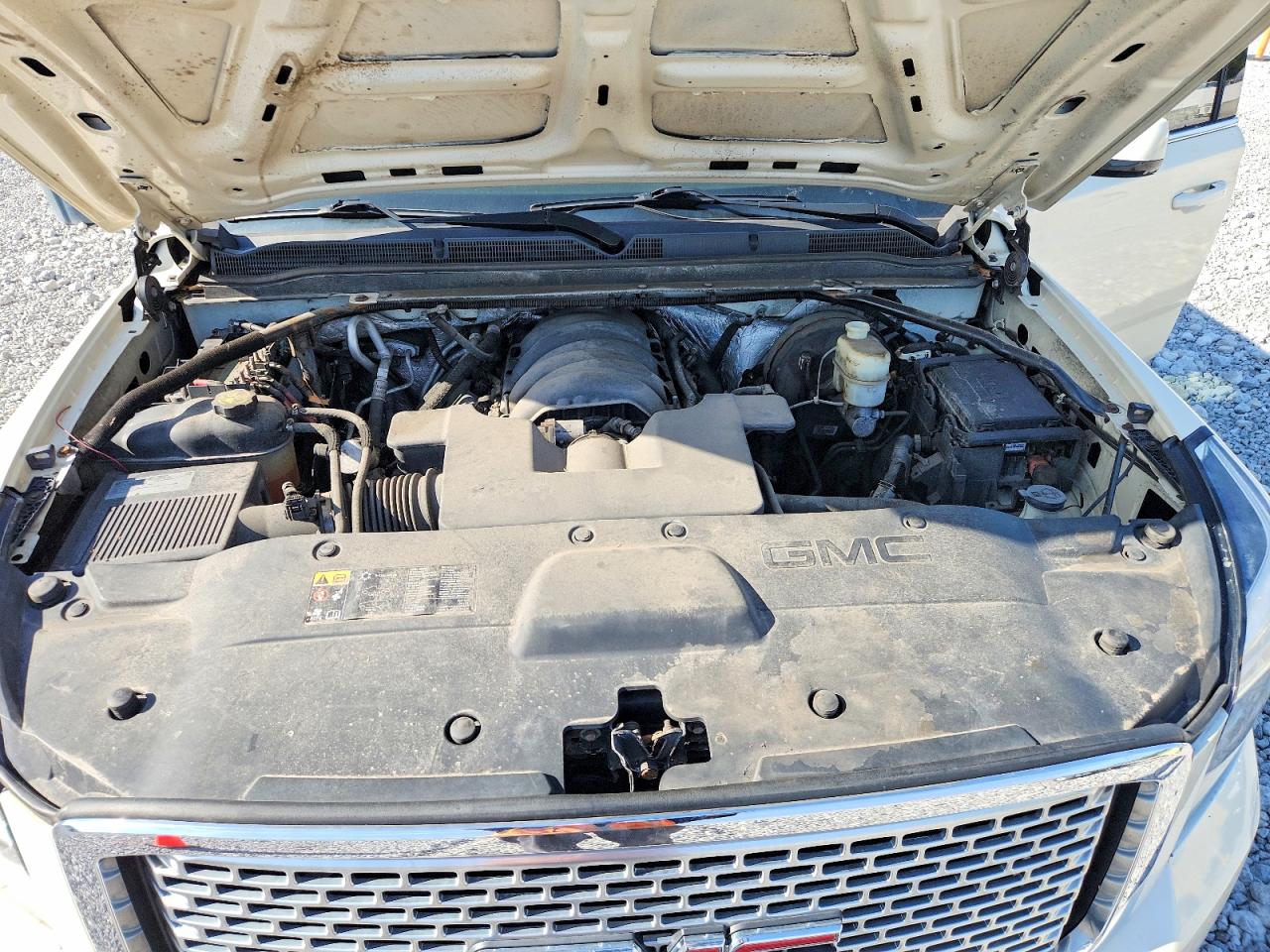 2015 GMC YUKON