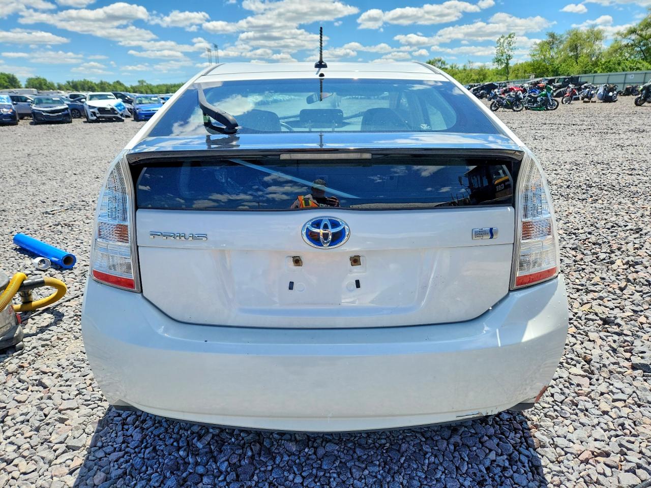 2011 TOYOTA PRIUS