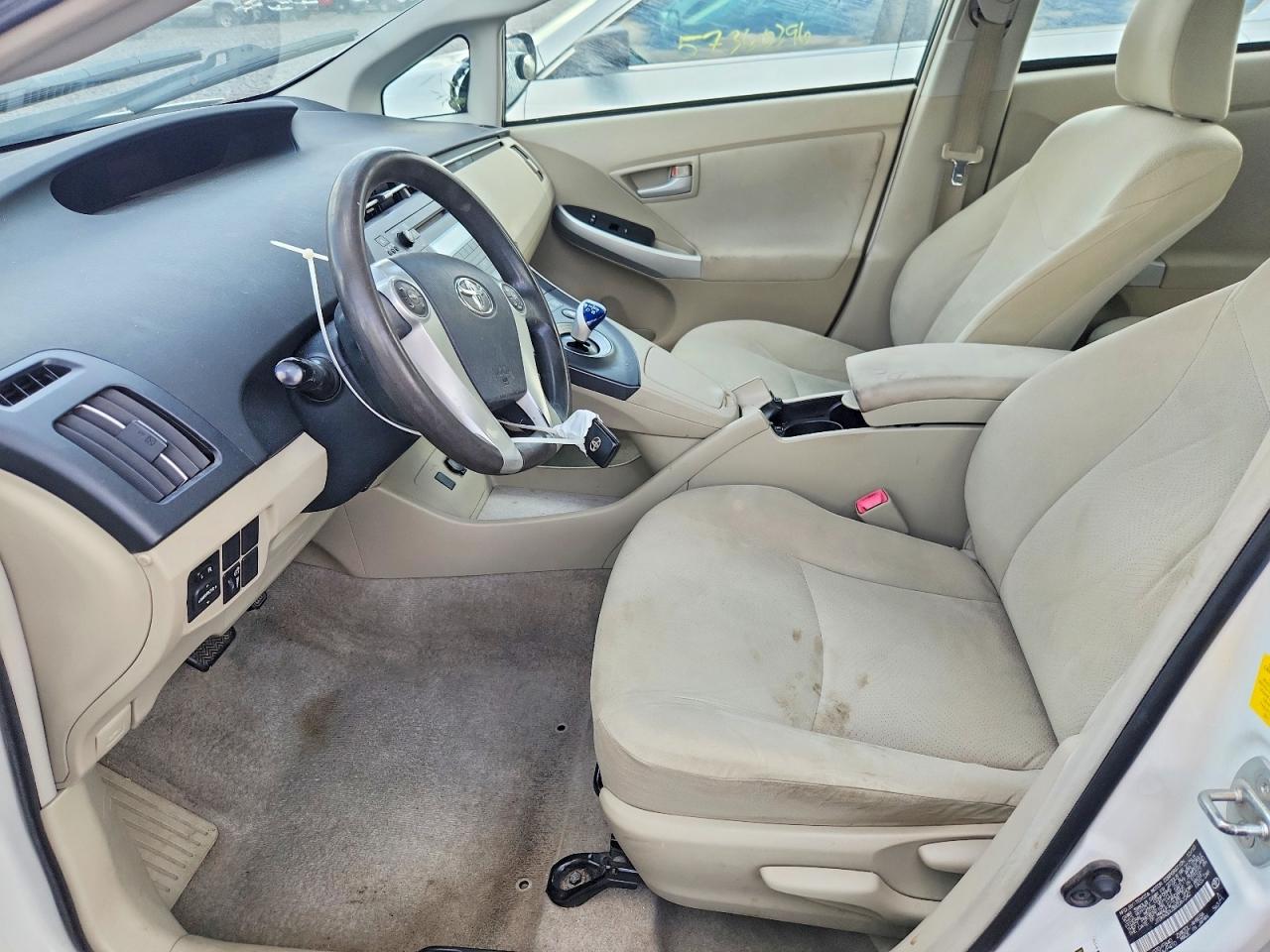 2011 TOYOTA PRIUS