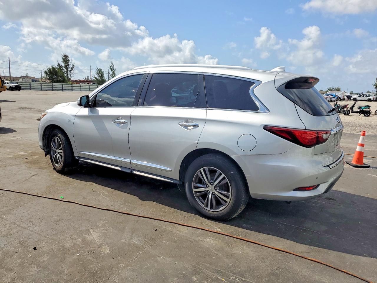 2019 INFINITI QX60