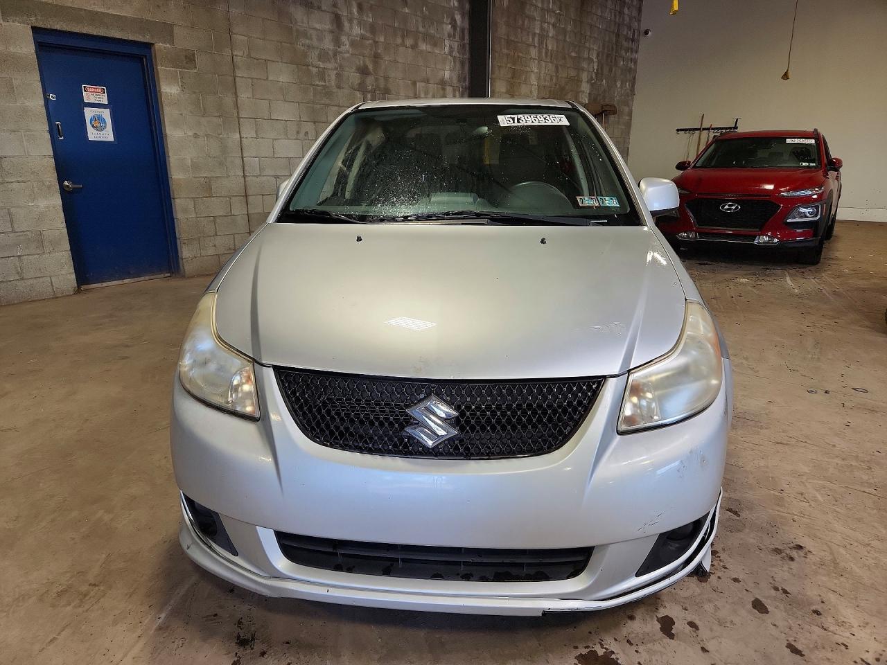 2011 SUZUKI SX4