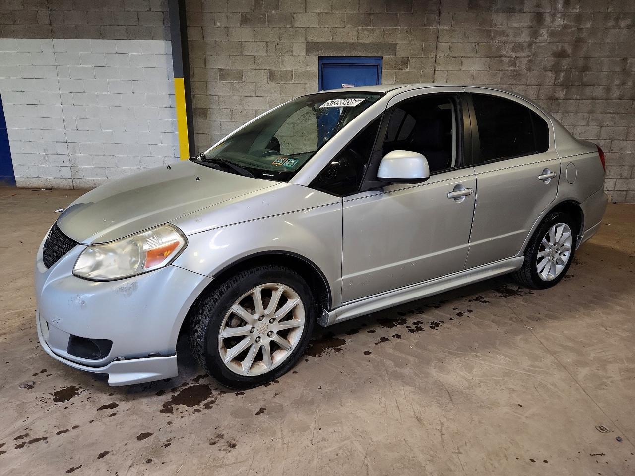 2011 SUZUKI SX4