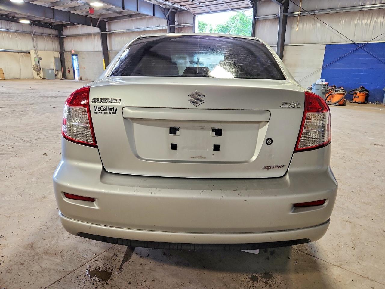 2011 SUZUKI SX4