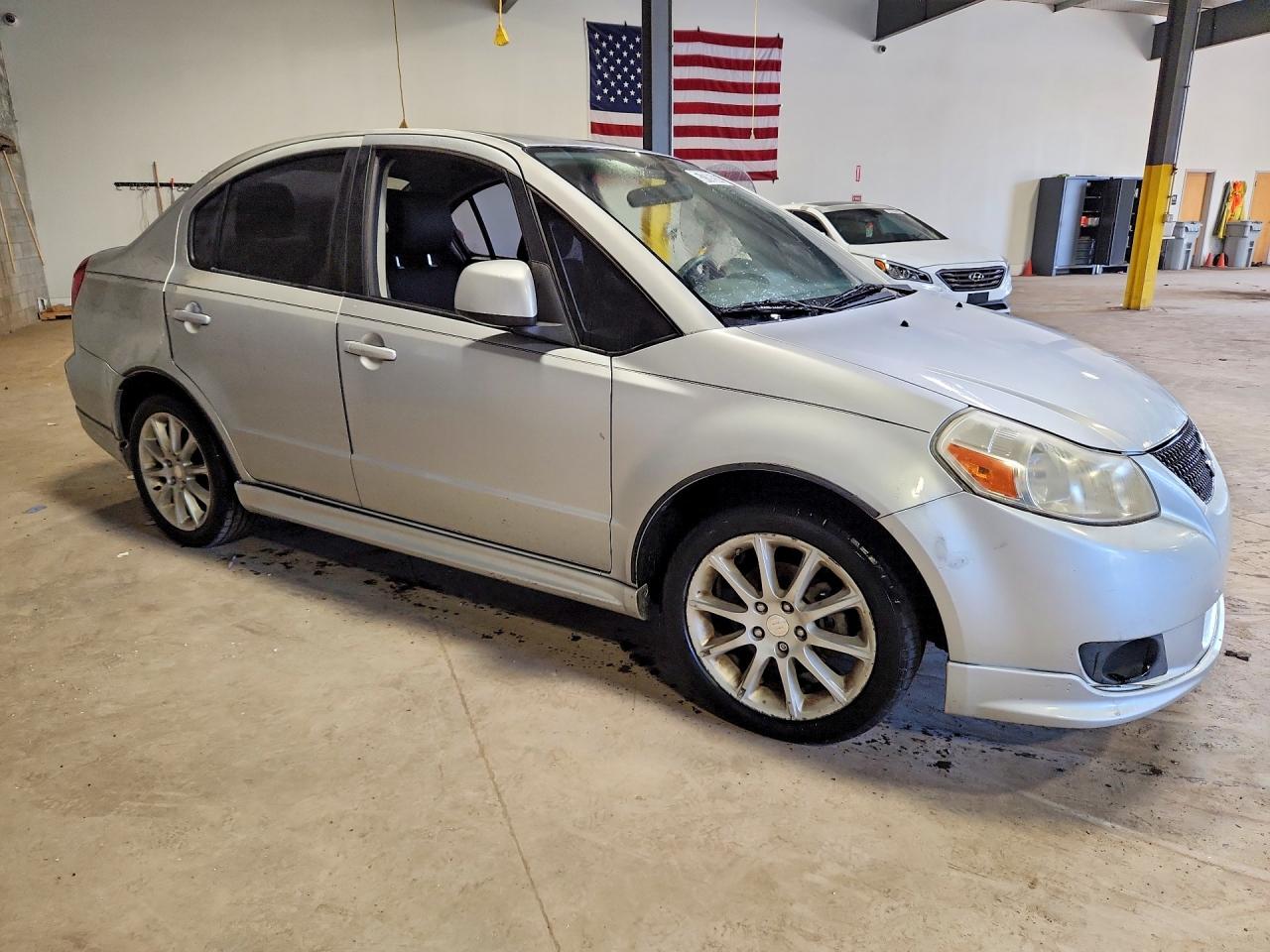2011 SUZUKI SX4