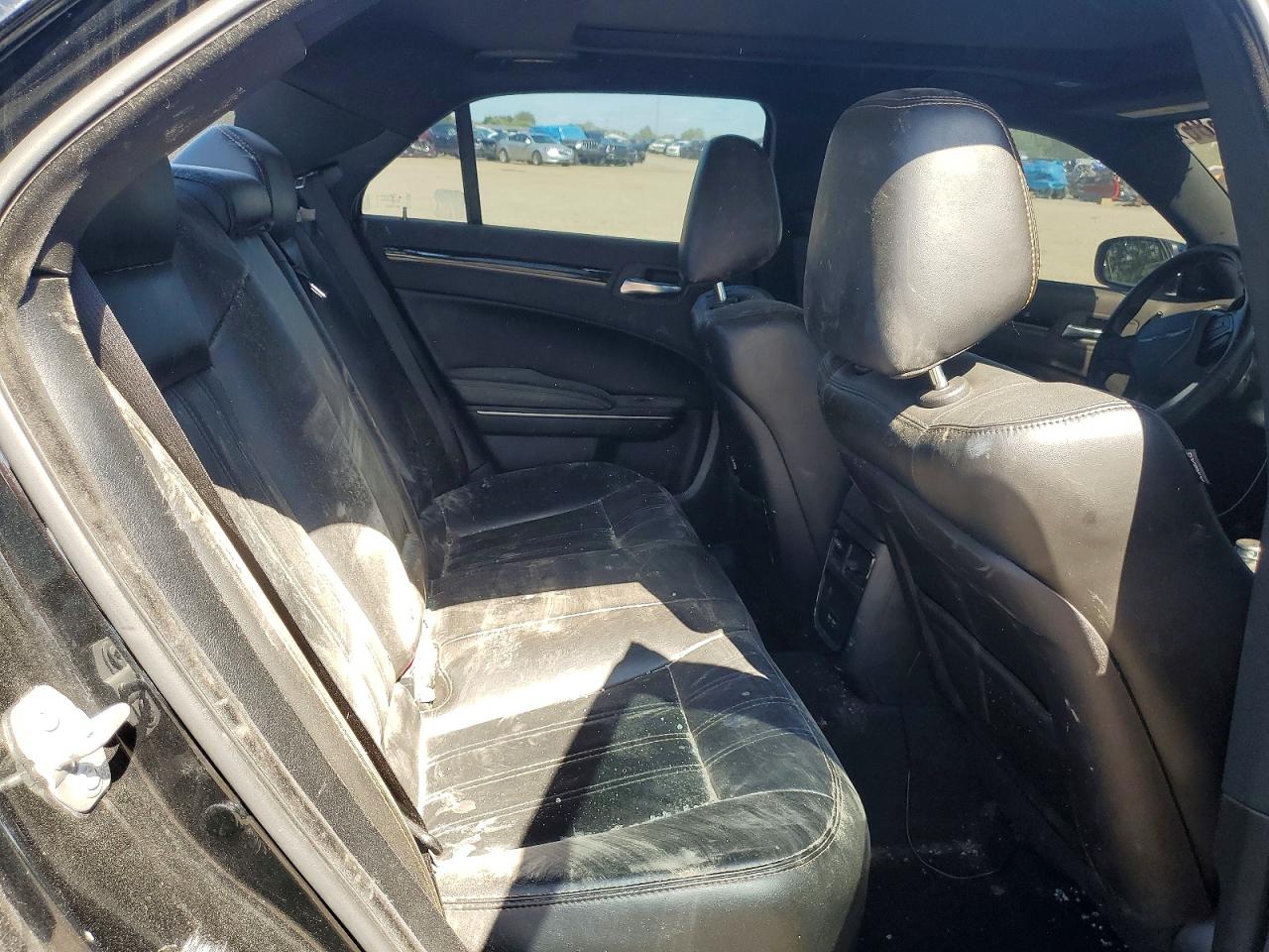 2019 CHRYSLER 300