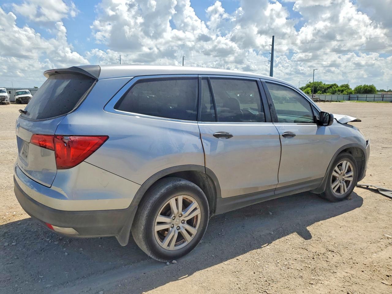 2017 HONDA PILOT