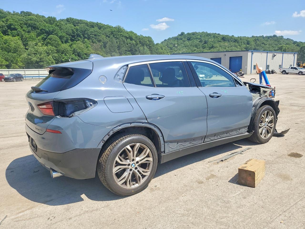 2022 BMW X2