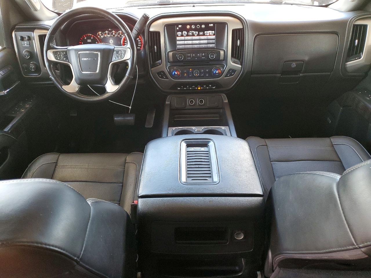 2016 GMC SIERRA