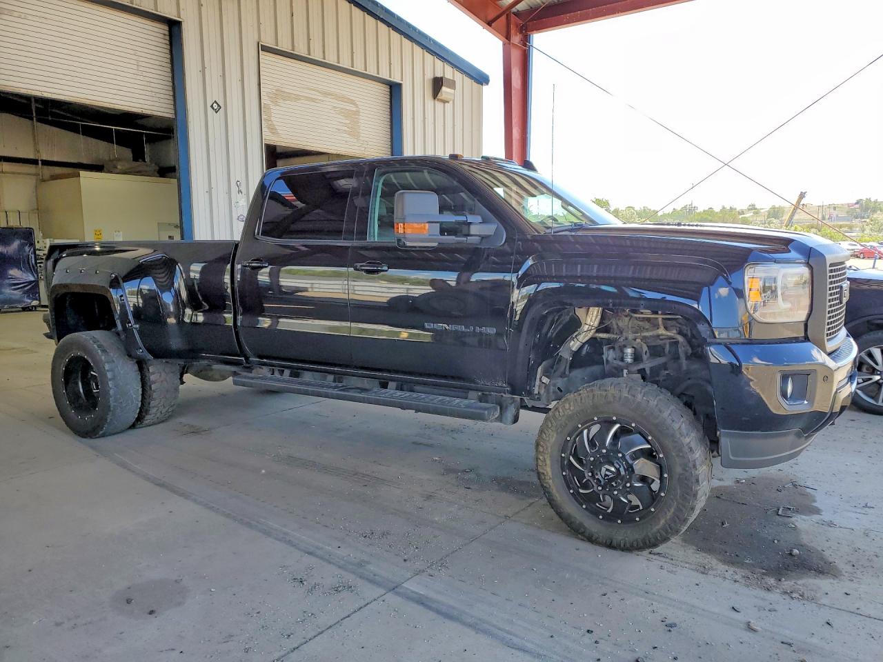 2016 GMC SIERRA