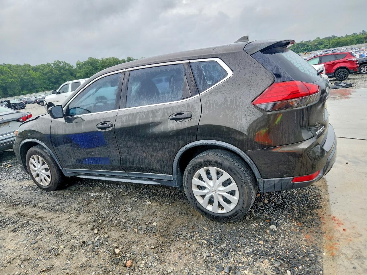 2017 NISSAN ROGUE