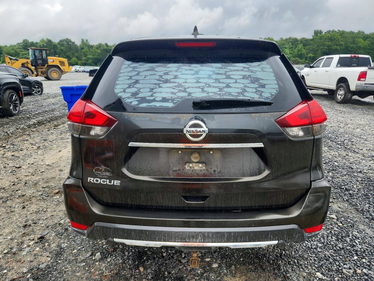2017 NISSAN ROGUE
