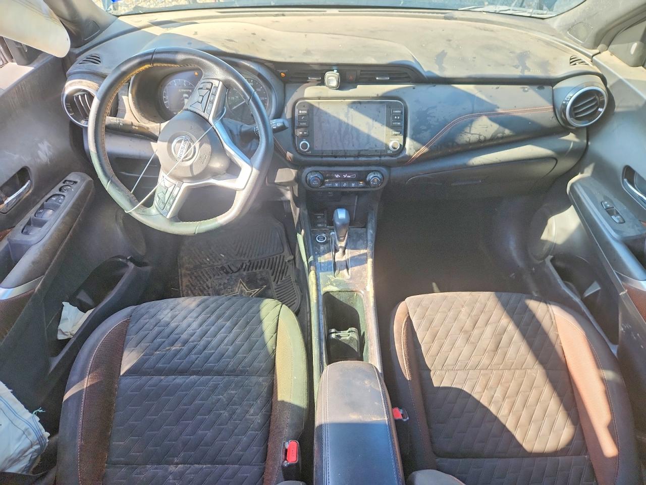 2021 NISSAN KICKS