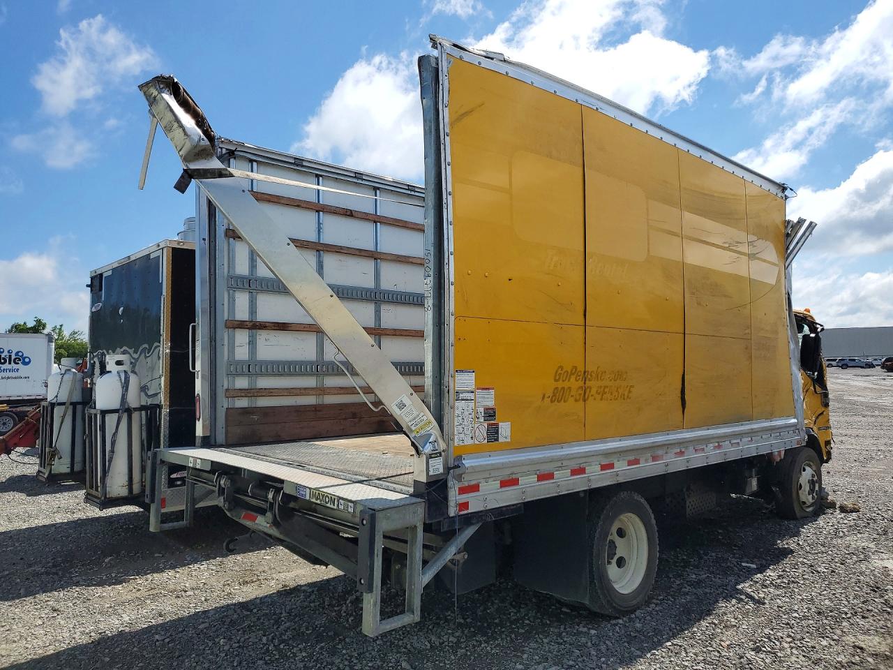 2023 ISUZU NPR