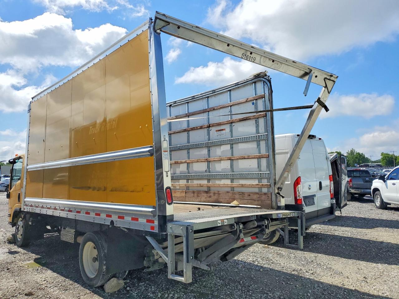 2023 ISUZU NPR