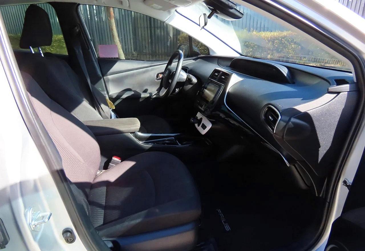 2018 TOYOTA PRIUS
