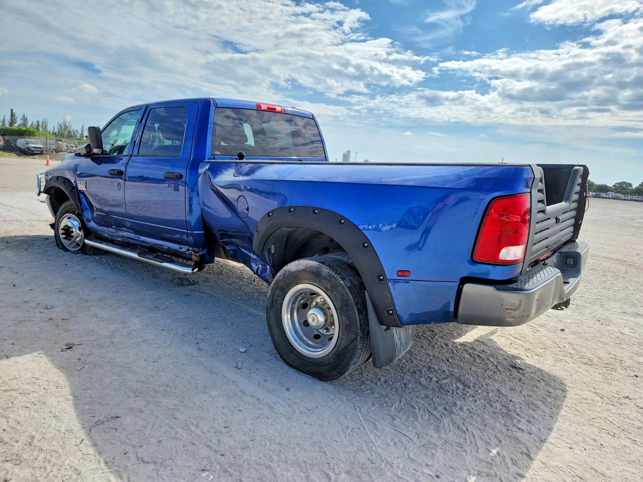 2011 DODGE RAM 3500