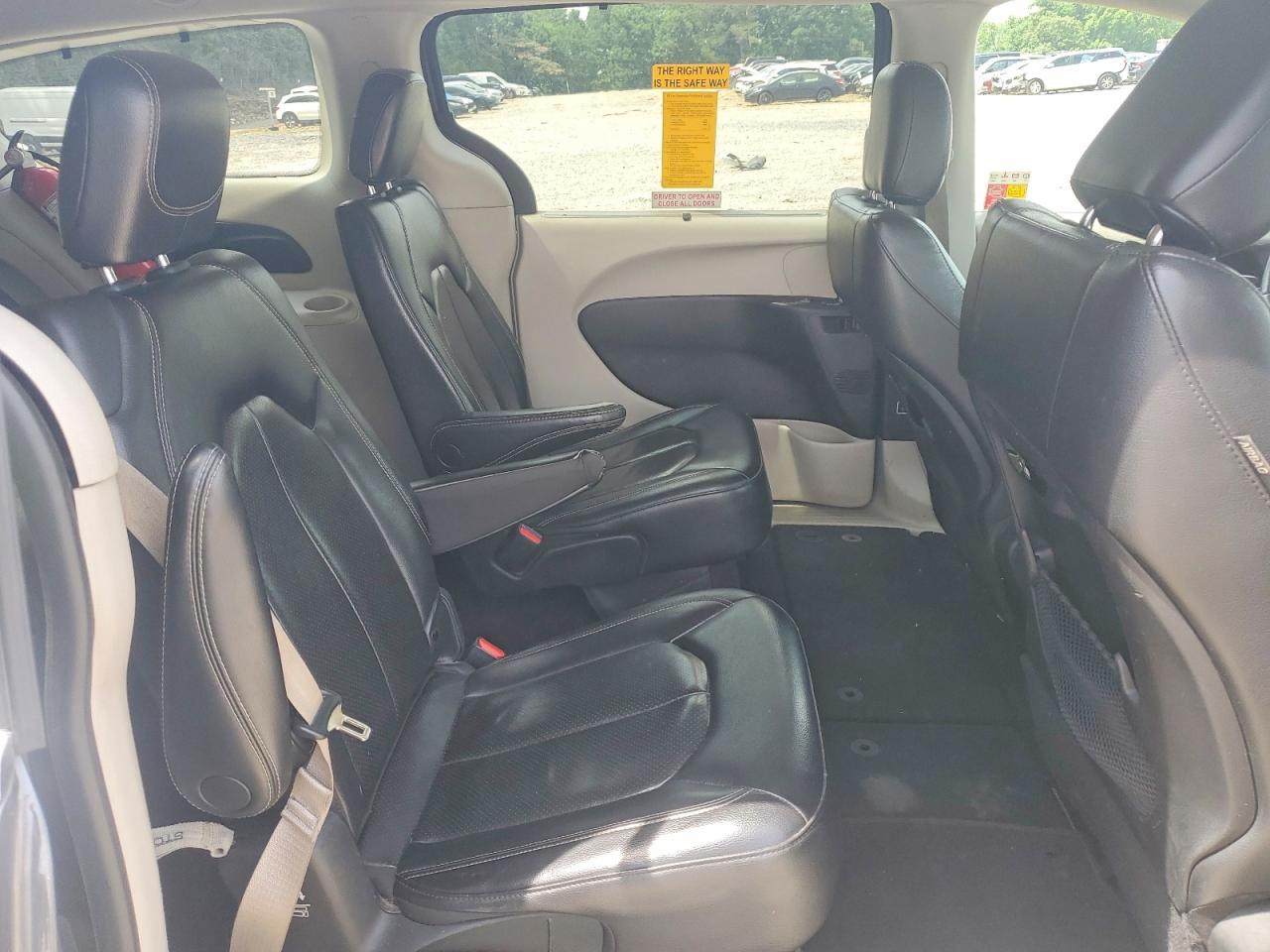 2022 CHRYSLER PACIFICA