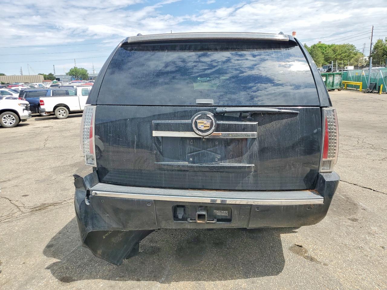 2012 CADILLAC ESCALADE