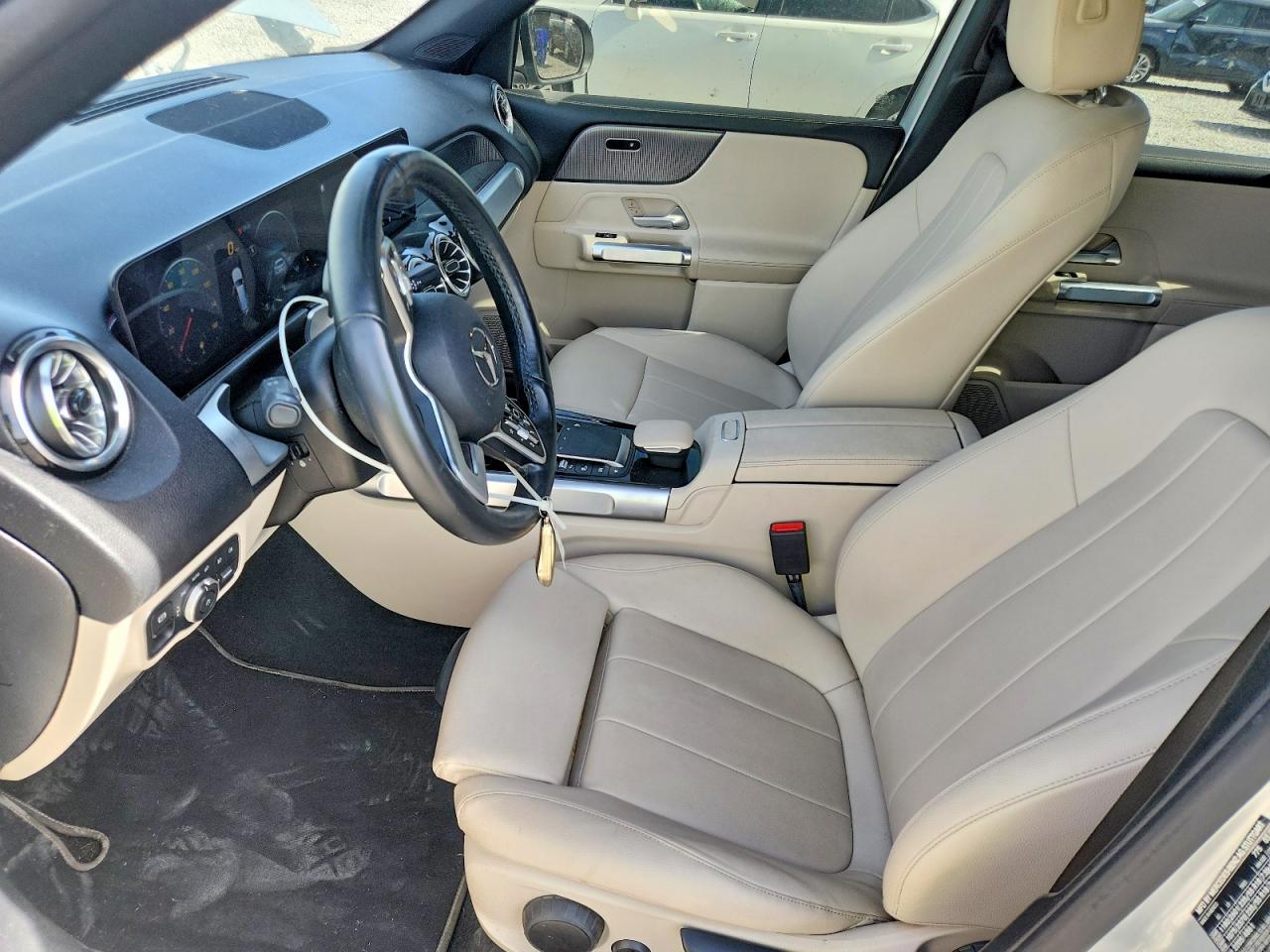 2022 MERCEDES-BENZ GLB-CLASS
