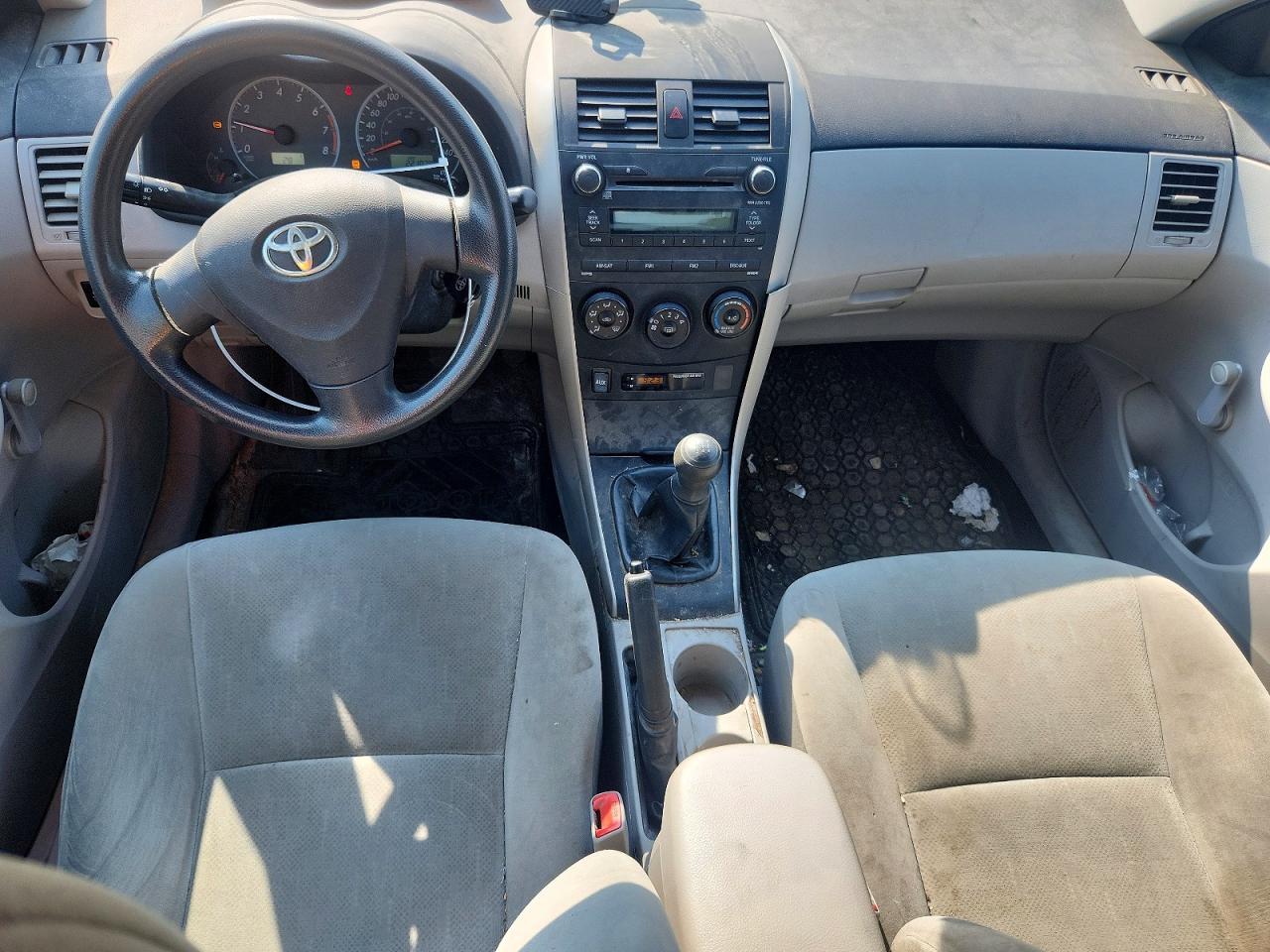 2011 TOYOTA COROLLA