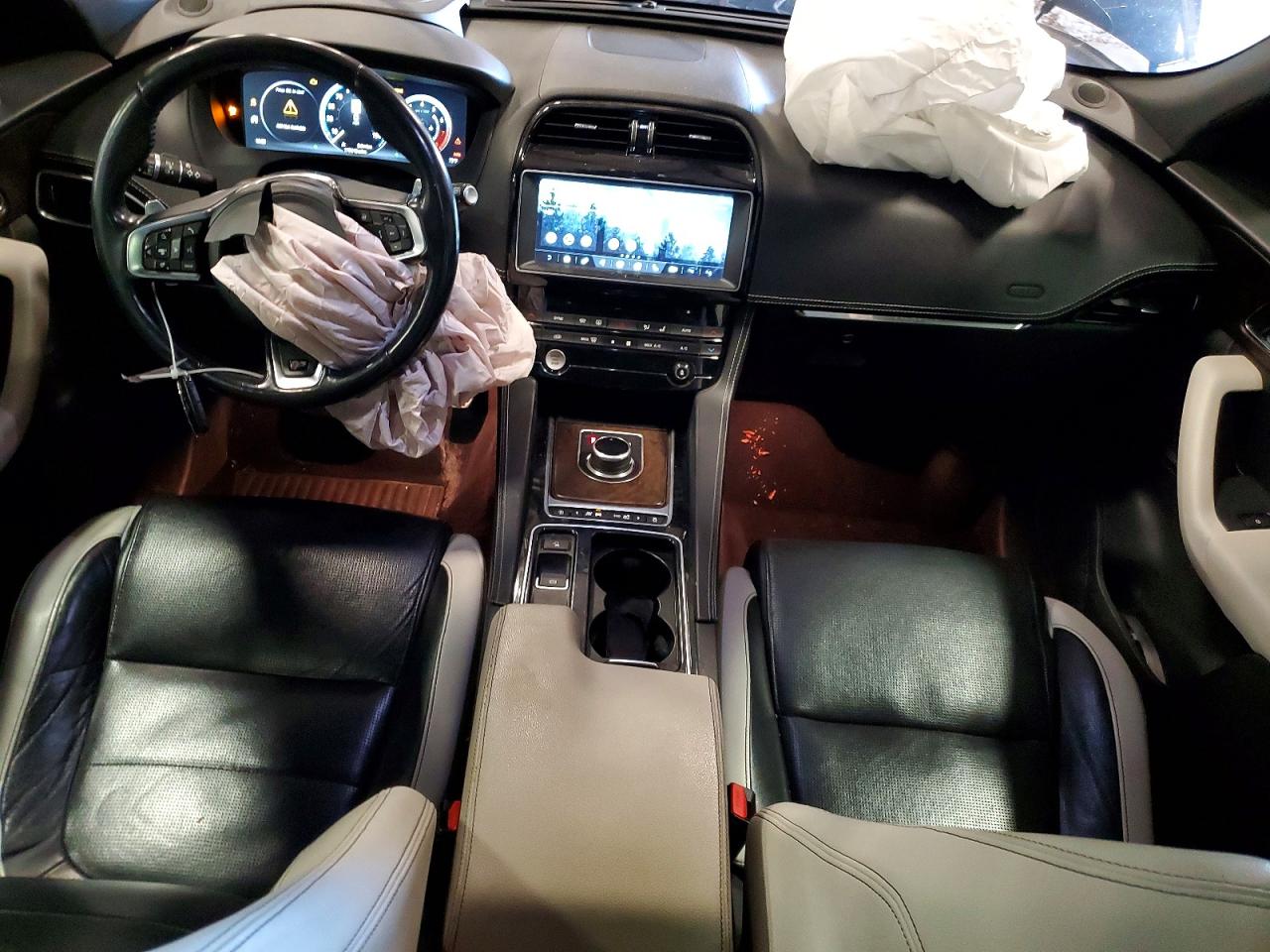 2018 JAGUAR F-PACE