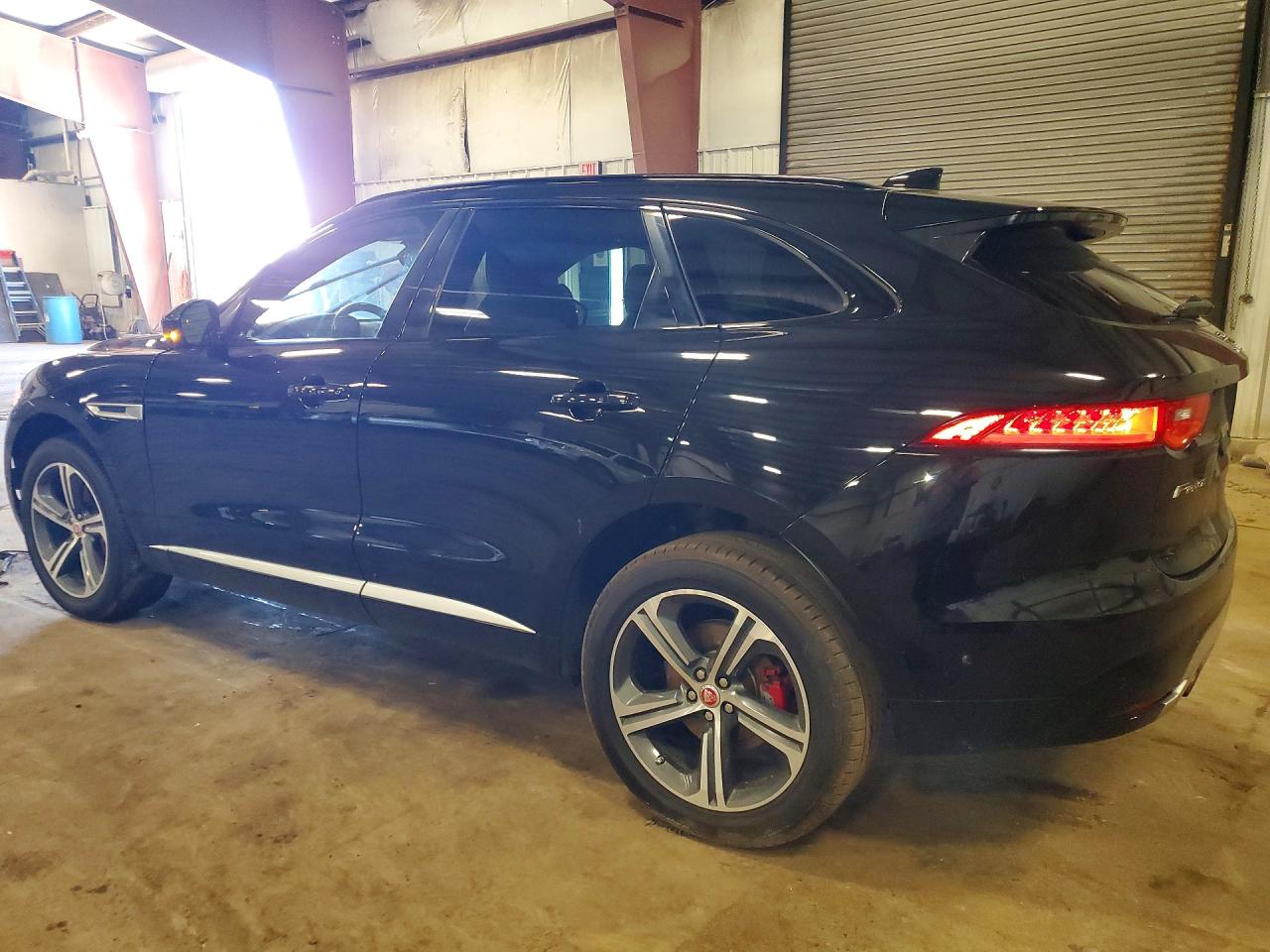 2018 JAGUAR F-PACE