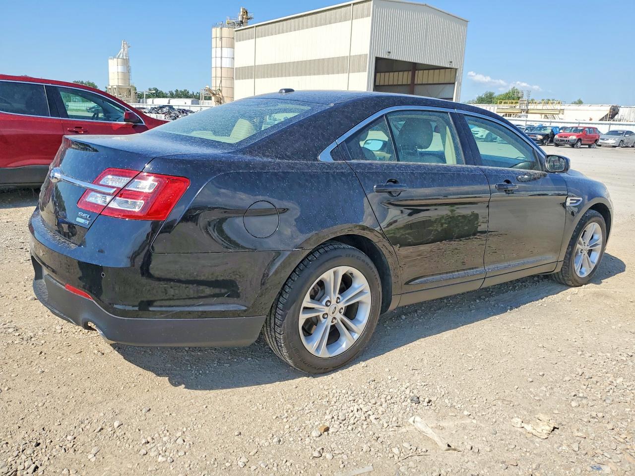 2016 FORD TAURUS