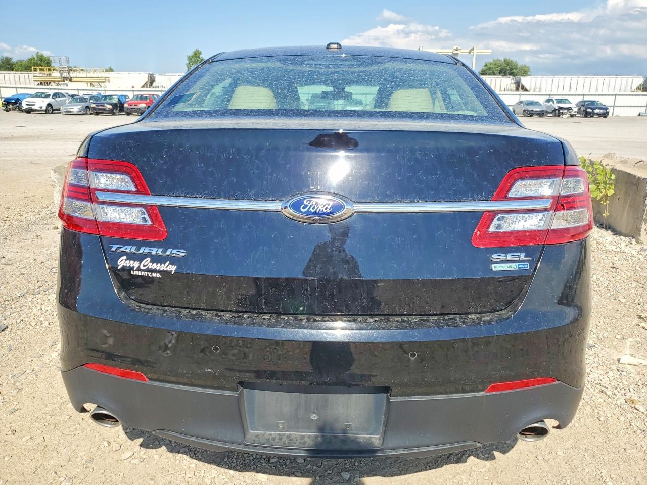 2016 FORD TAURUS