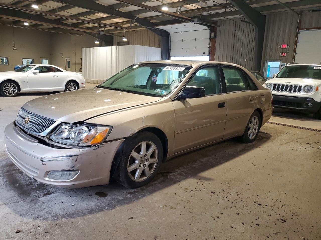 2000 TOYOTA AVALON