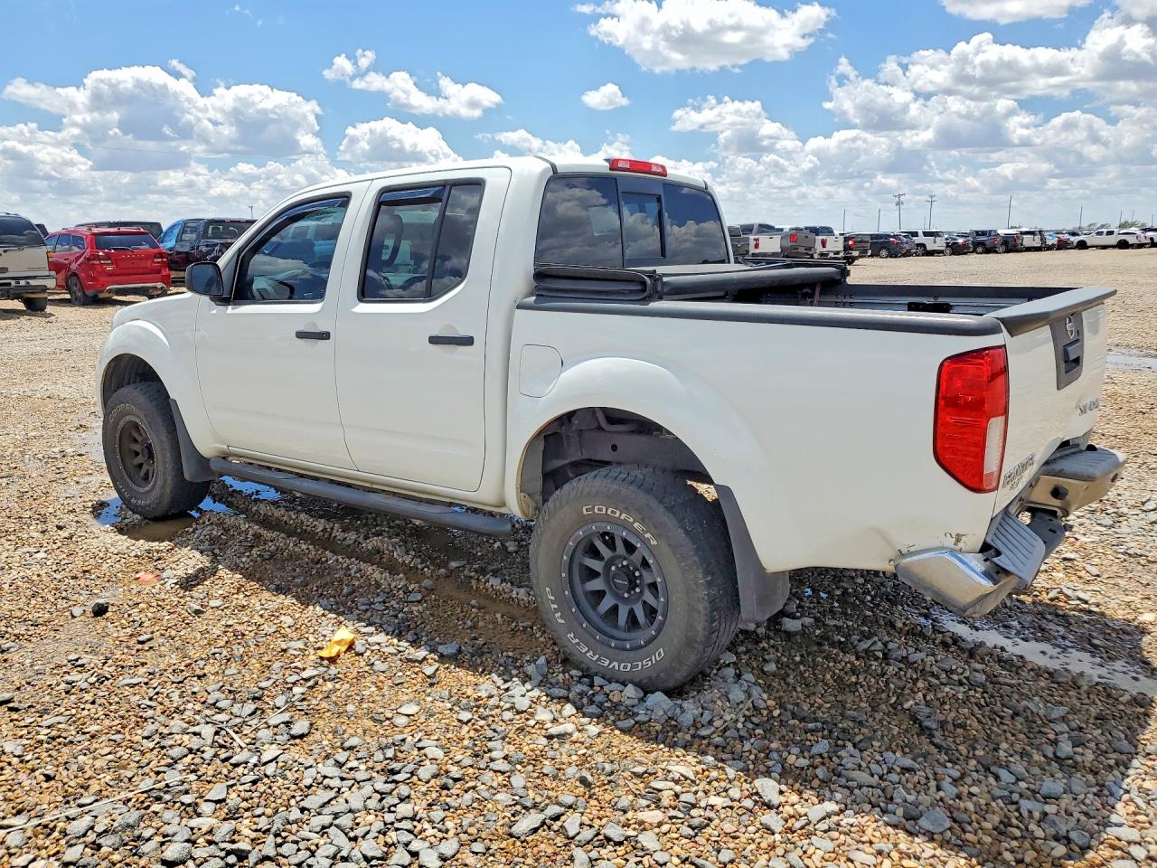 2017 NISSAN FRONTIER