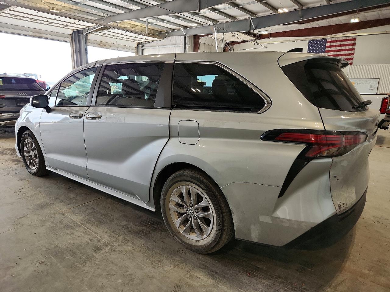 2022 TOYOTA SIENNA