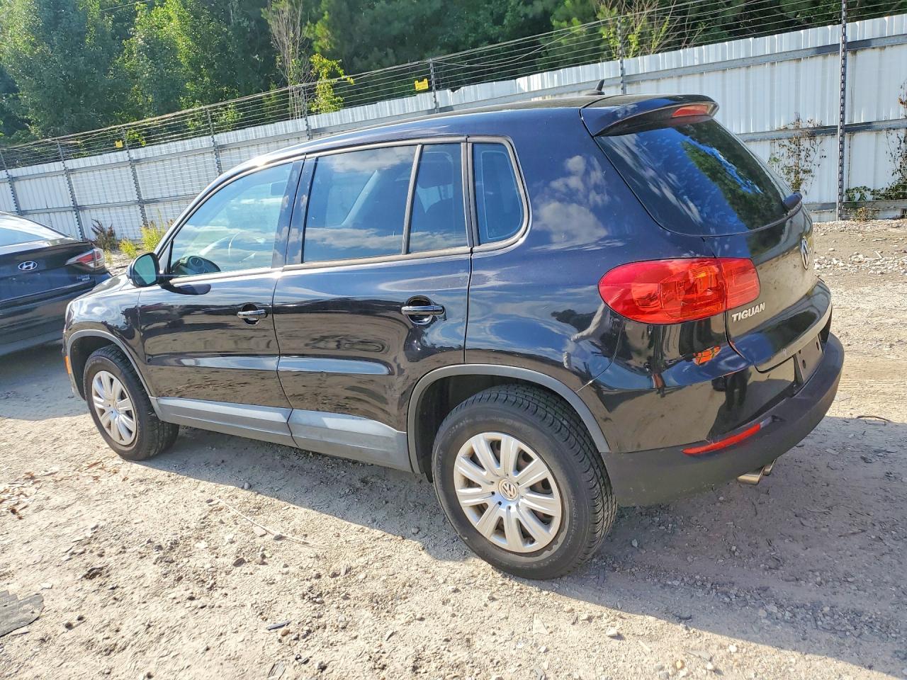 2014 VOLKSWAGEN TIGUAN