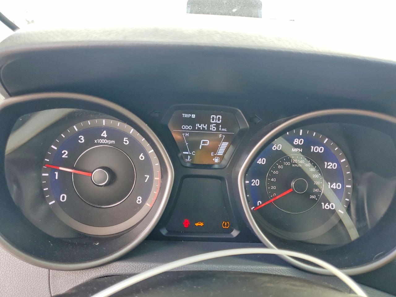 2013 HYUNDAI ELANTRA