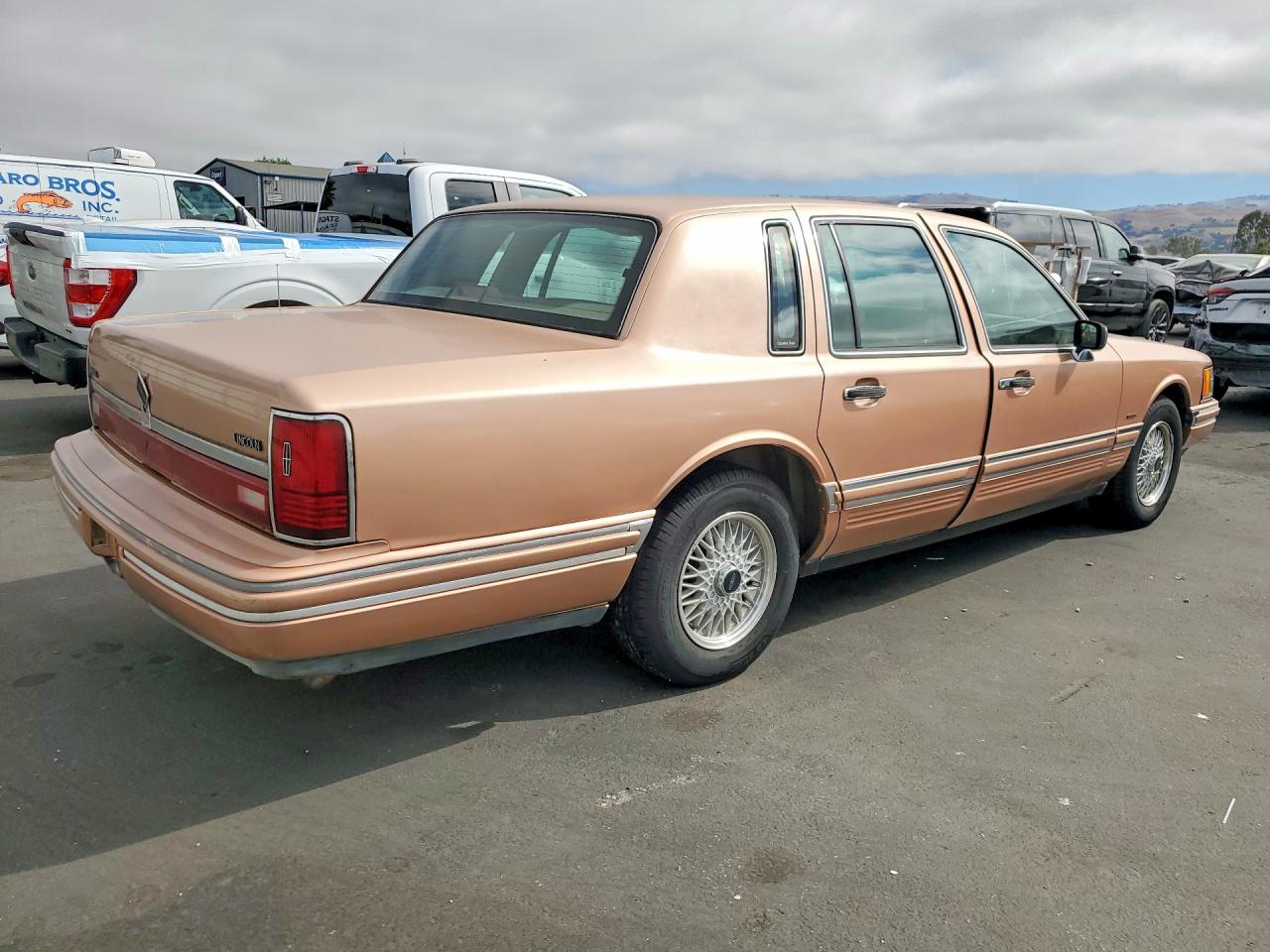1994 LINCOLN TOWNCAR