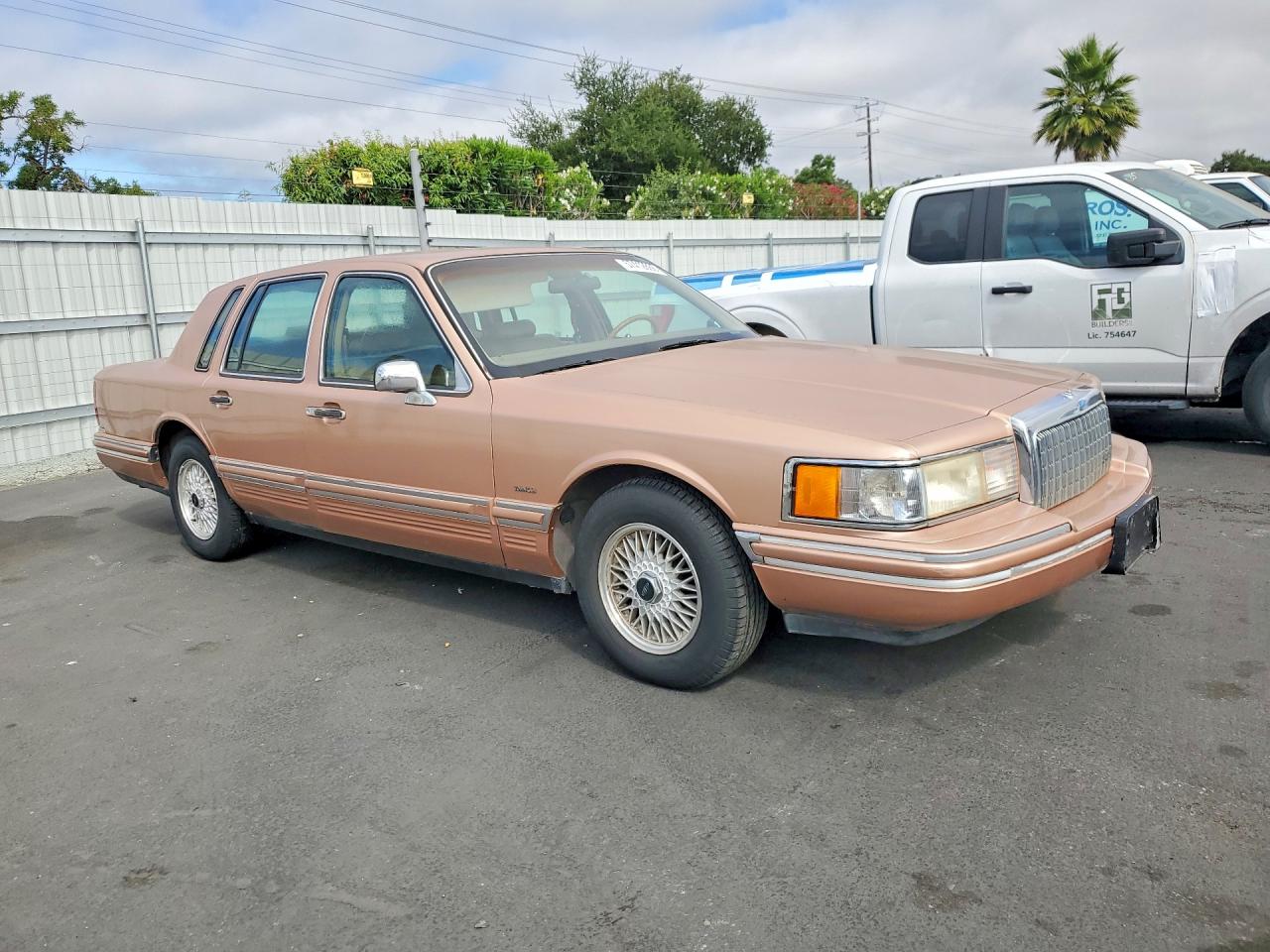 1994 LINCOLN TOWNCAR