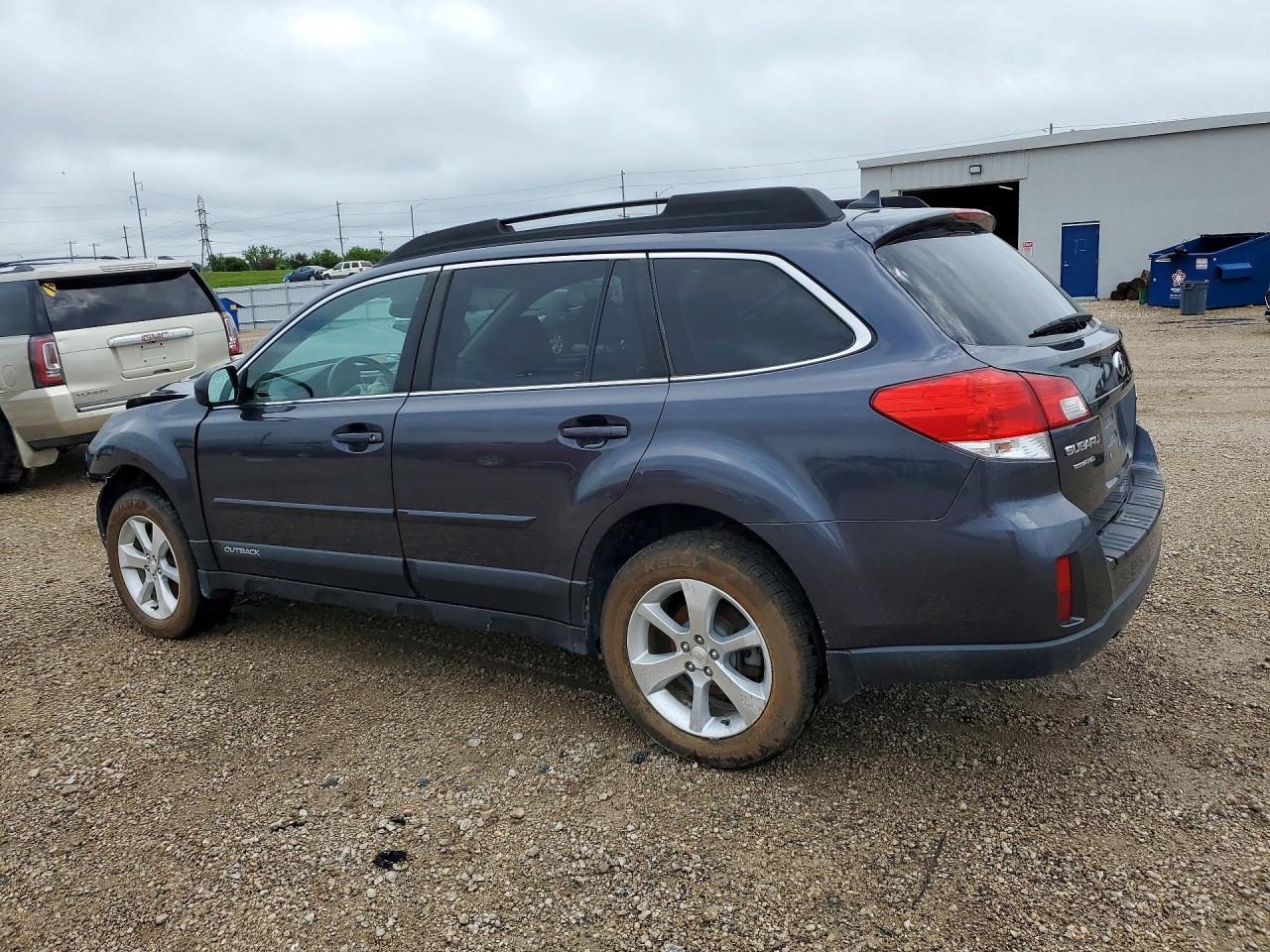 2013 SUBARU OUTBACK