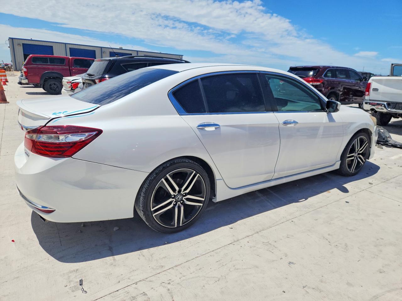 2017 HONDA ACCORD