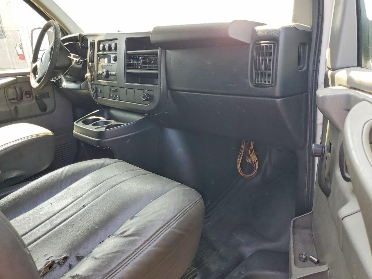2013 CHEVROLET EXPRESS