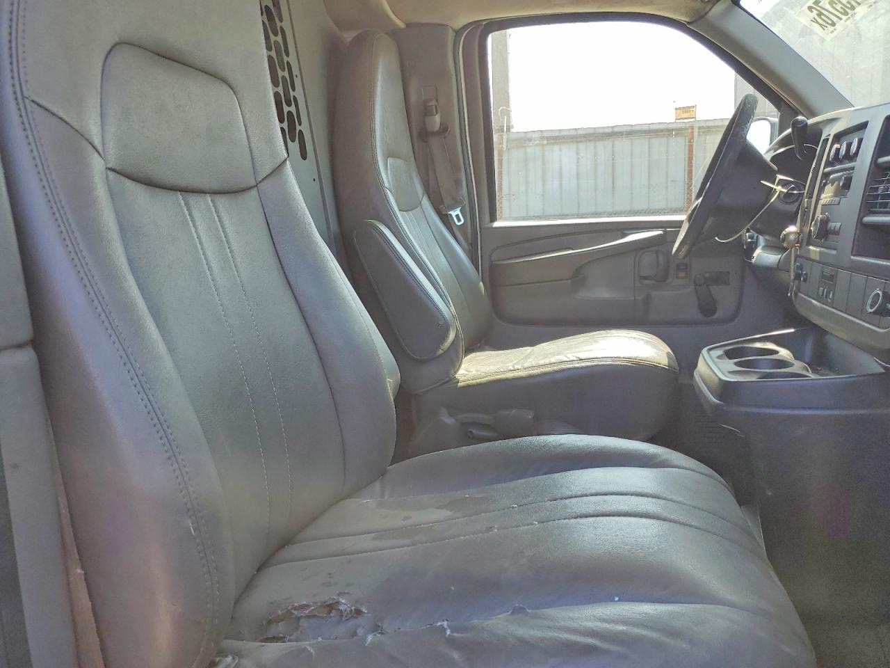2013 CHEVROLET EXPRESS