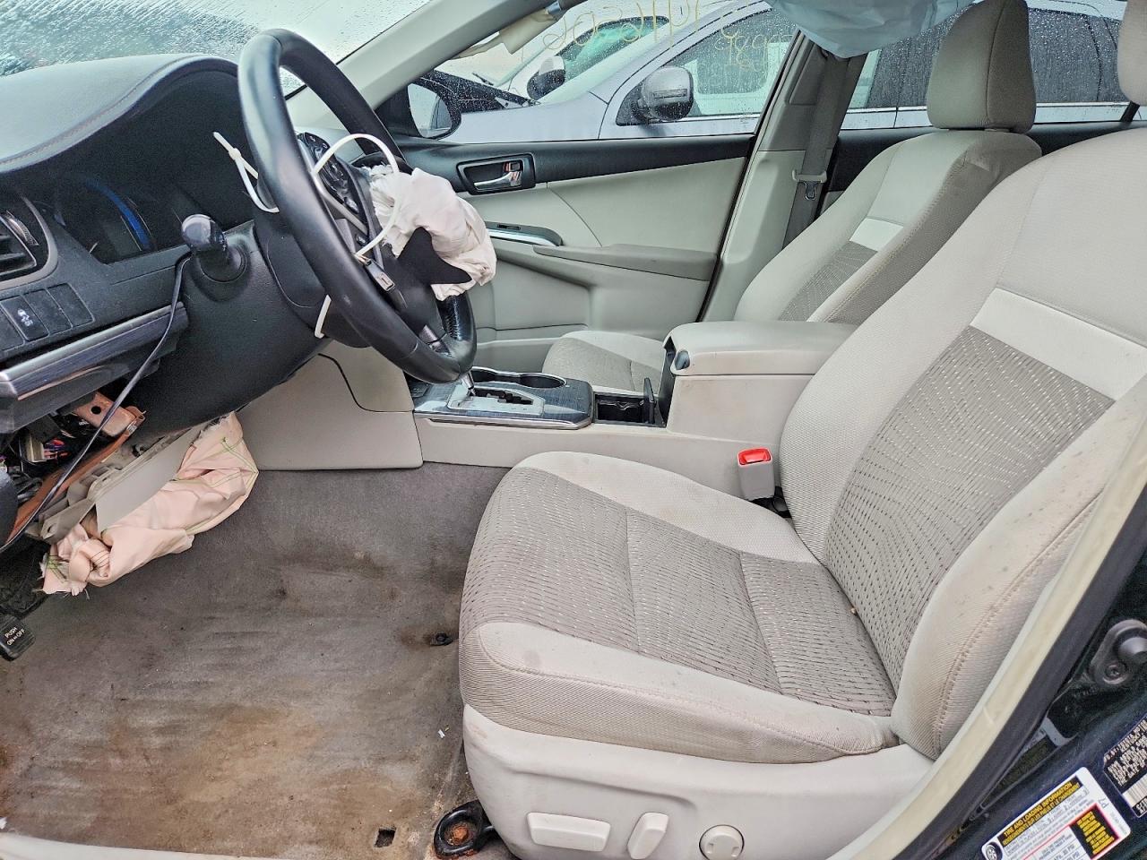 2014 TOYOTA CAMRY SOLA