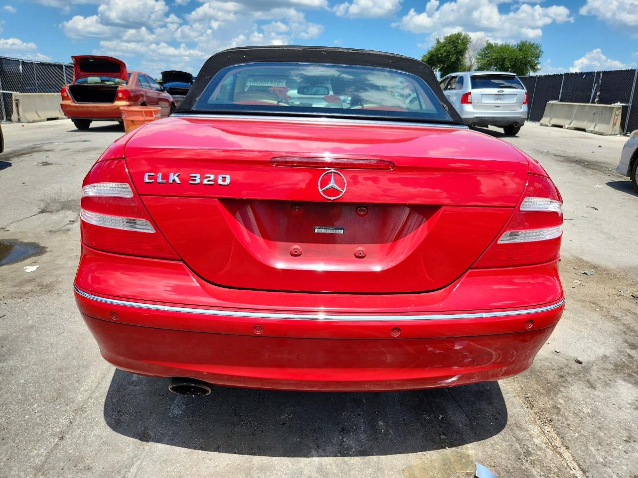 2005 MERCEDES-BENZ CLK-CLASS