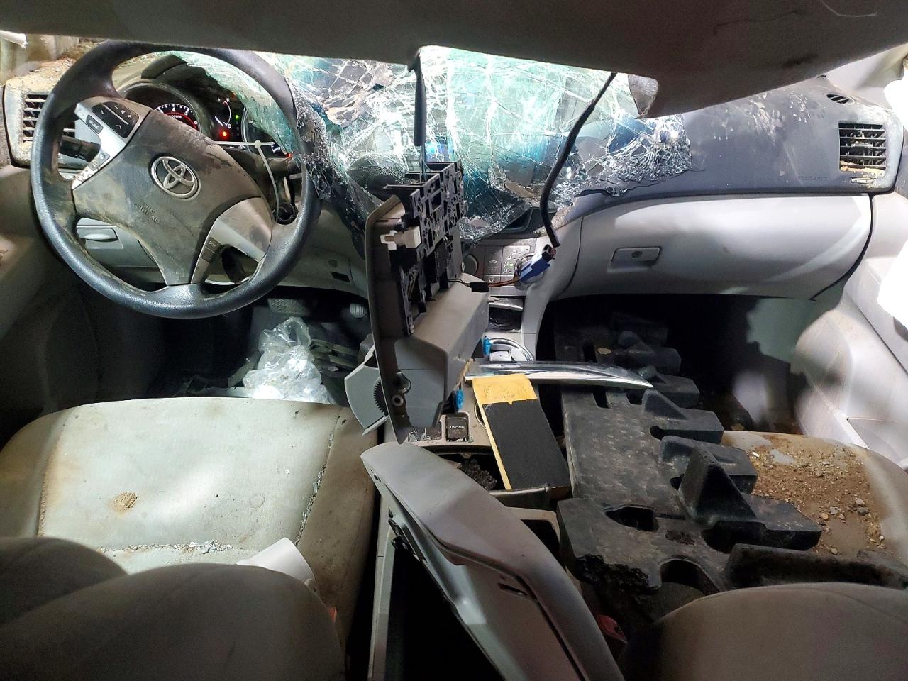 2013 TOYOTA HIGHLANDER