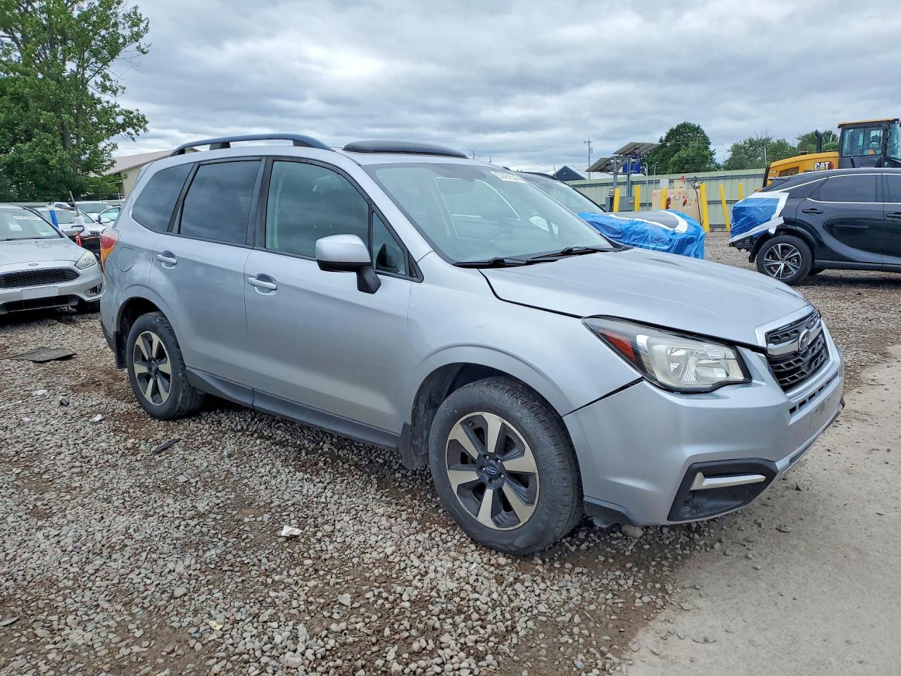 2017 SUBARU FORESTER