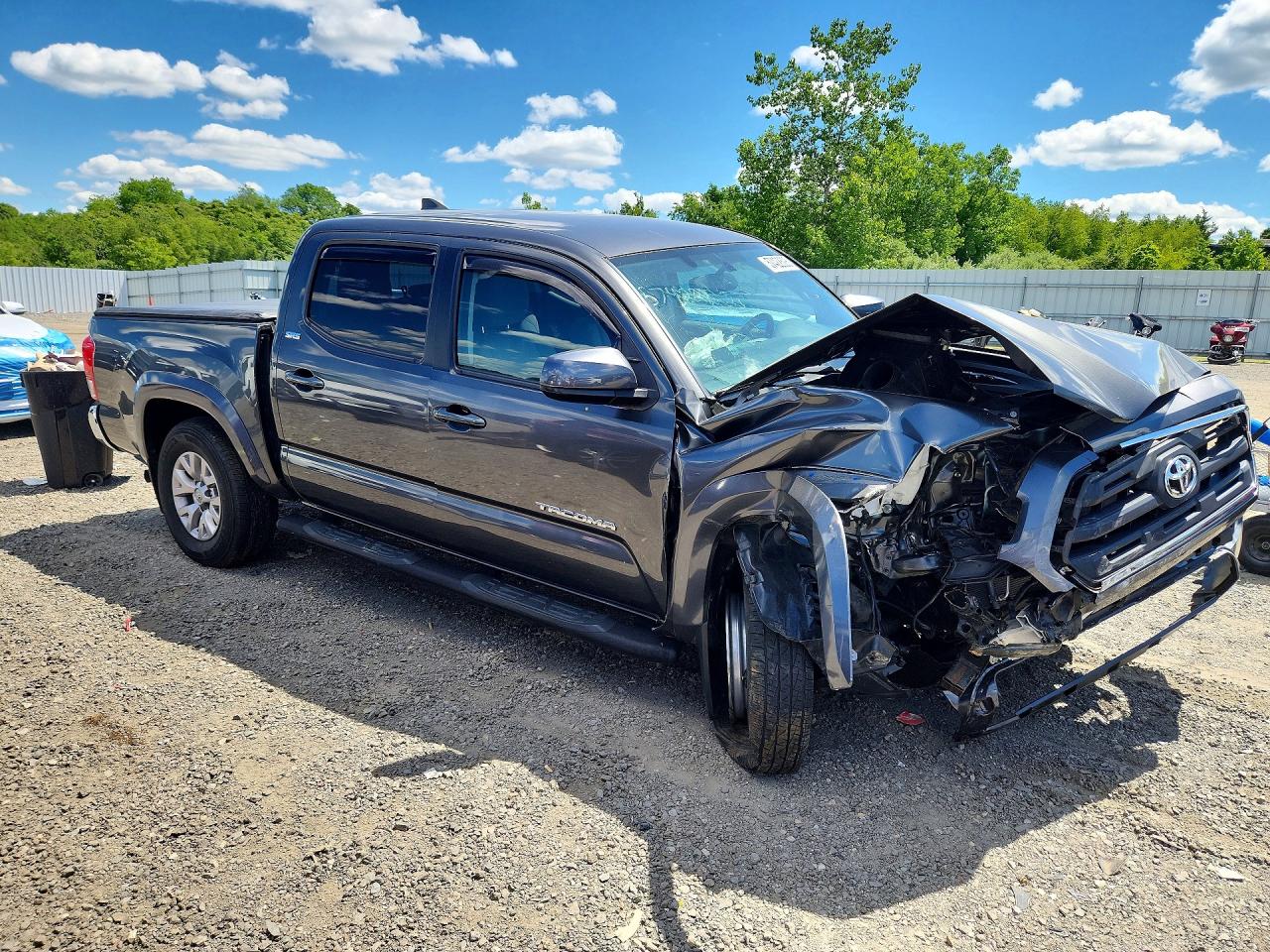 2017 TOYOTA TACOMA