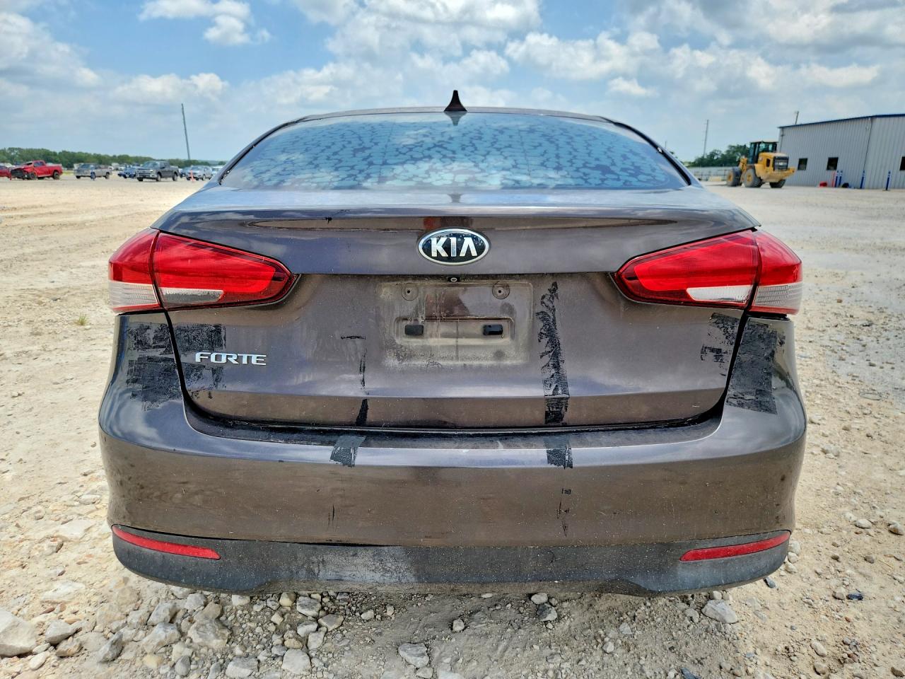 2017 KIA FORTE
