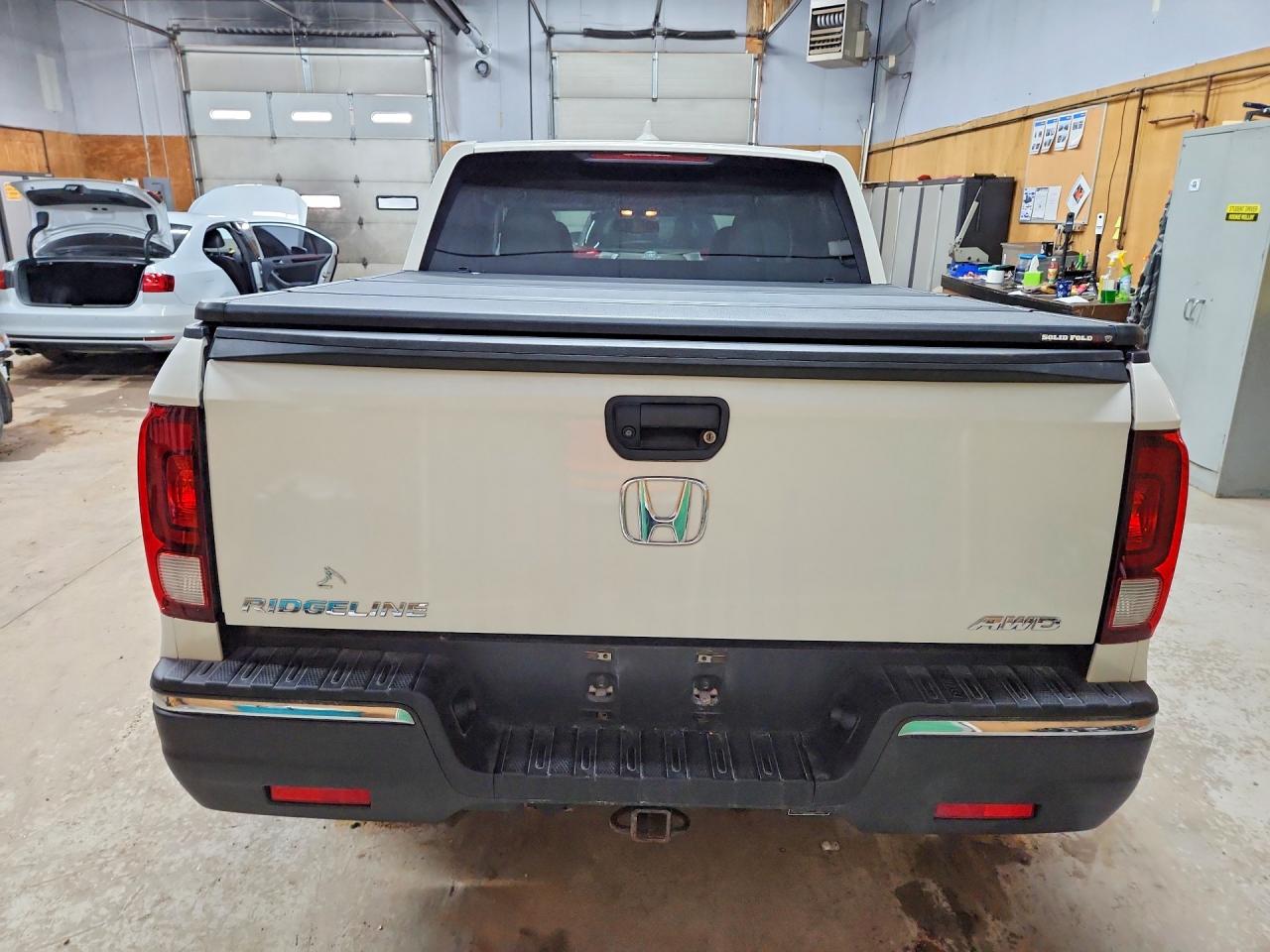 2017 HONDA RIDGELINE