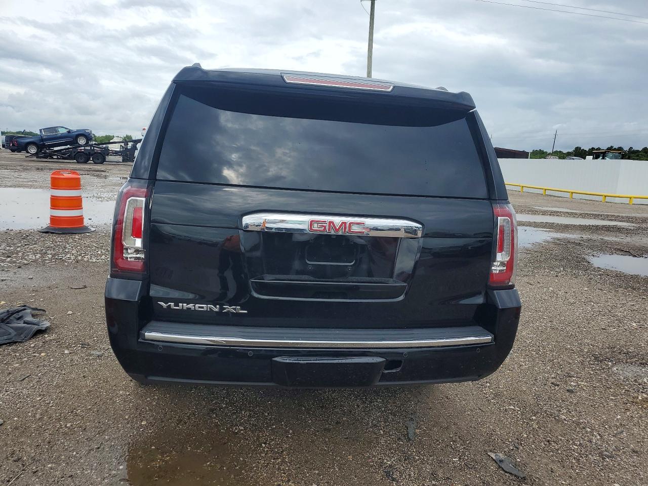 2019 GMC YUKON