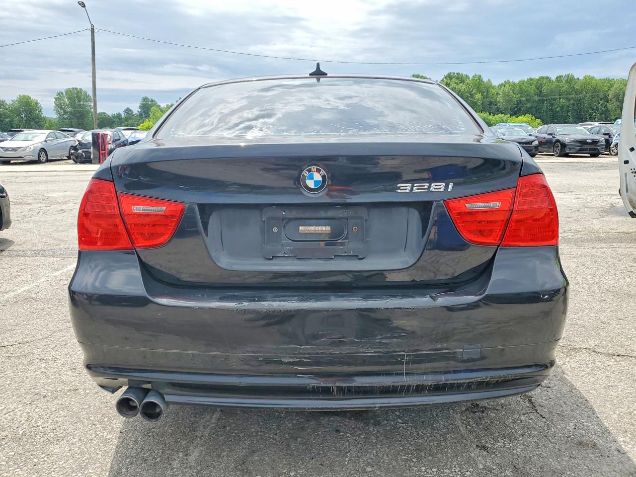 2011 BMW 3 SERIES