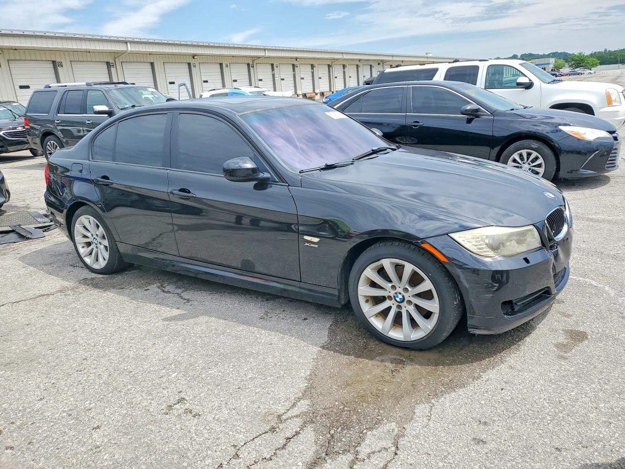 2011 BMW 3 SERIES