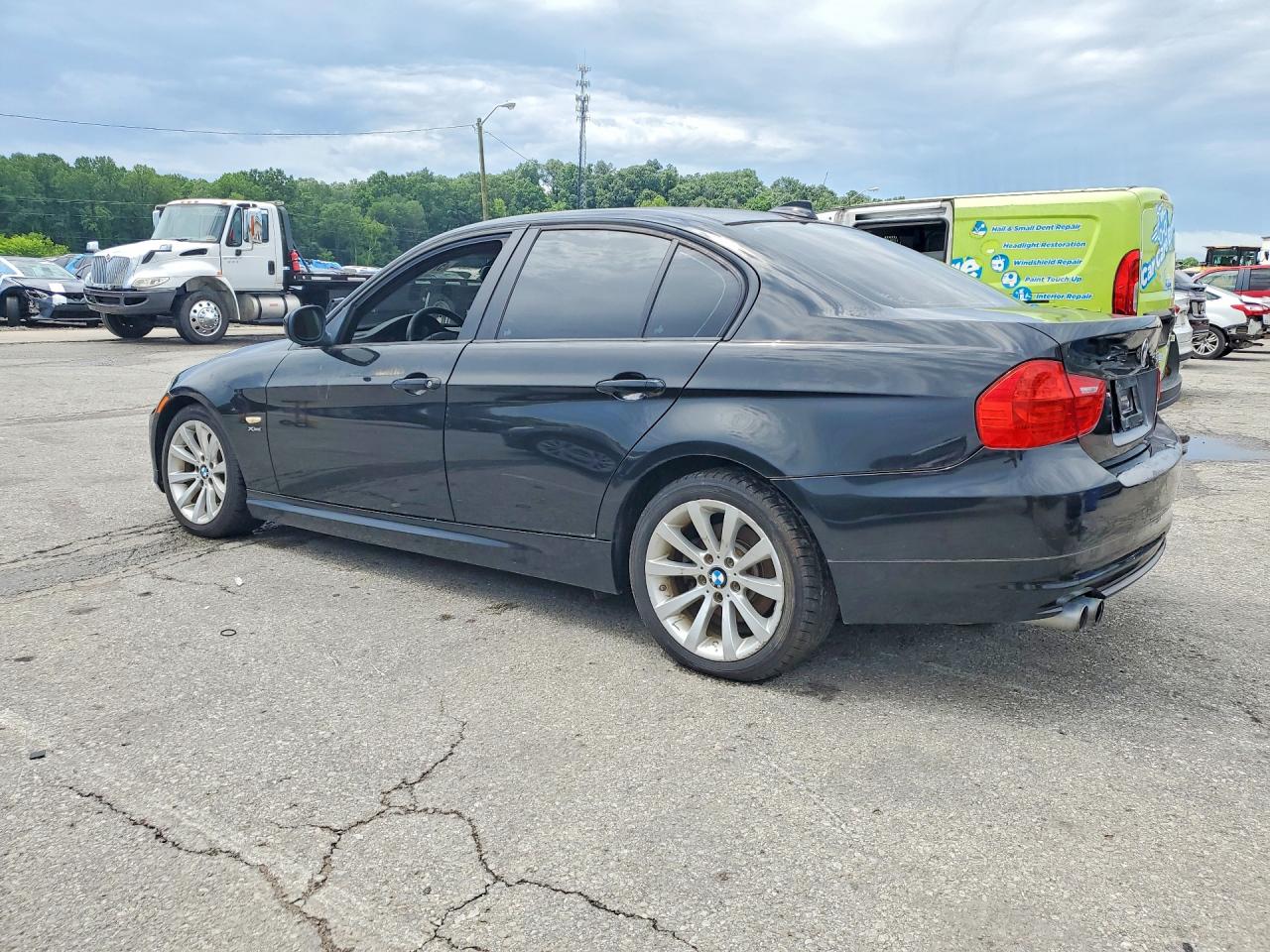 2011 BMW 3 SERIES